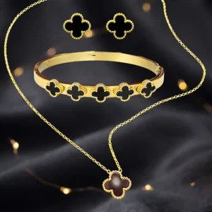 High Black Clover Set